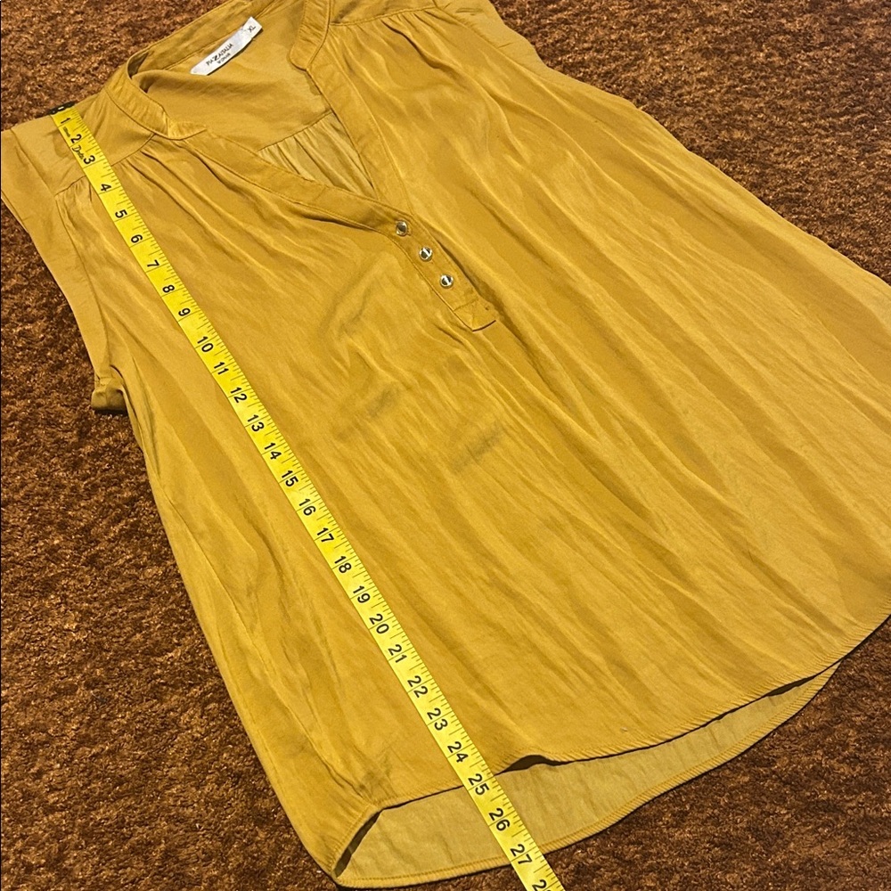Chic Mustard Sleeveless Blouse - Picture 3 of 5